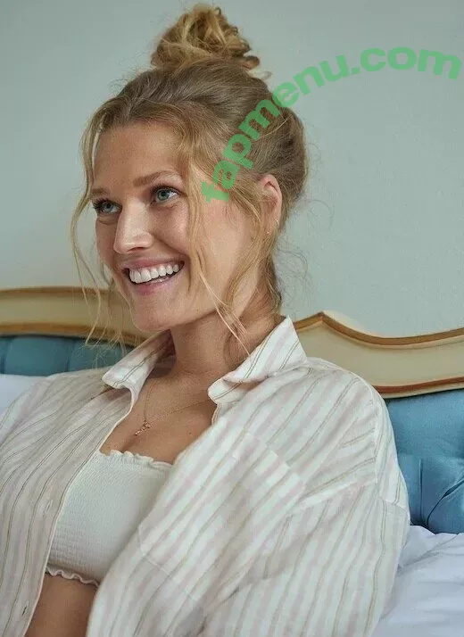 Toni Garrn nude photo #0185 (tonigarrn)