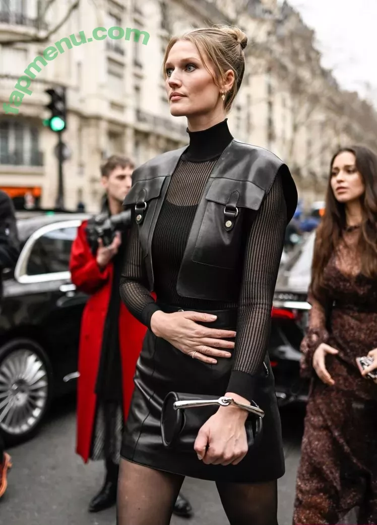 Toni Garrn nude photo #0277 (tonigarrn)