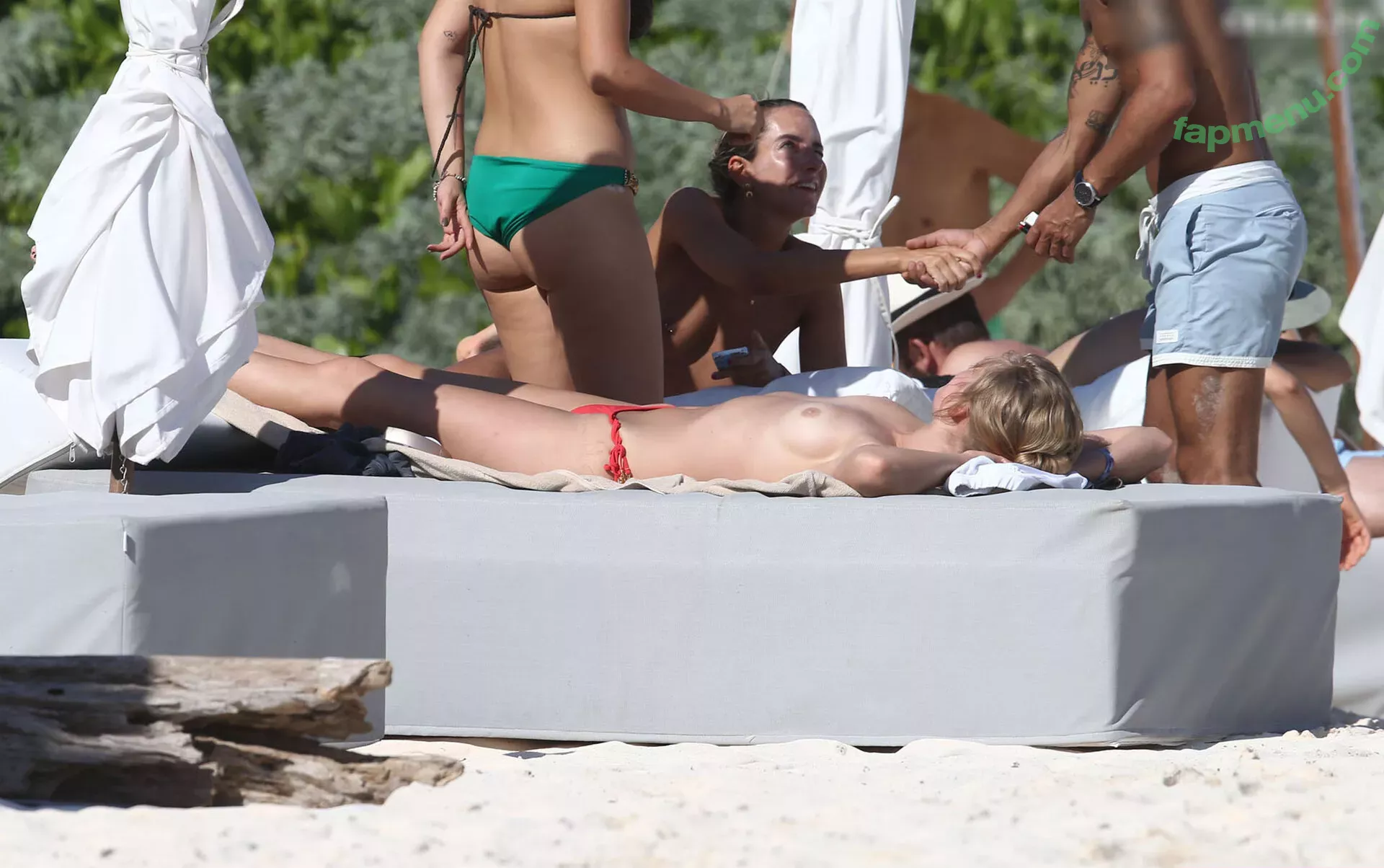 Toni Garrn nude photo #0537 (tonigarrn)