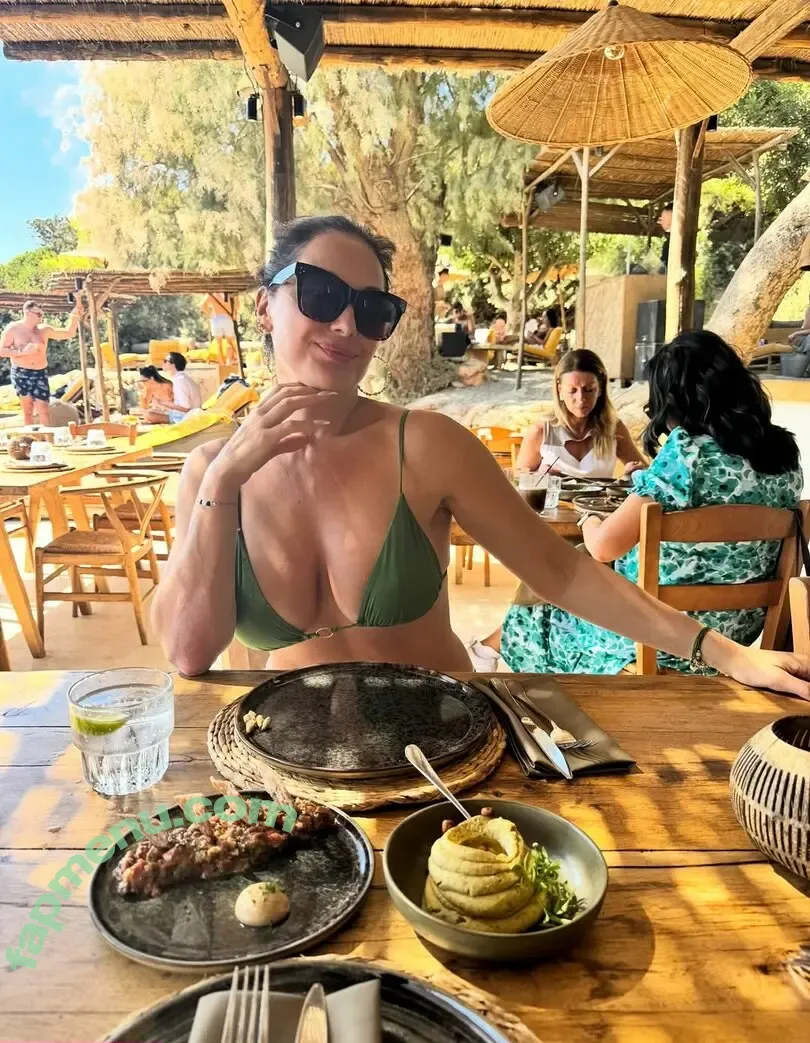 Tonia Buxton nude photo #0063 (toniabuxton)