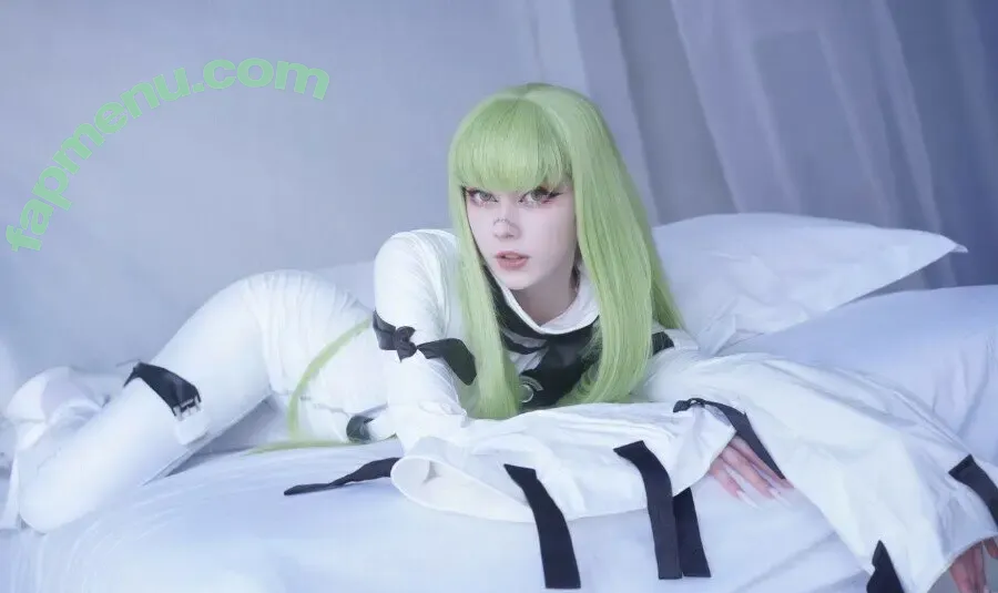 Tontsacu.ra nude photo #0003 (tontsacura)