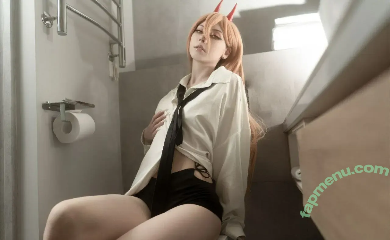 Tontsacu.ra nude photo #0035 (tontsacura)