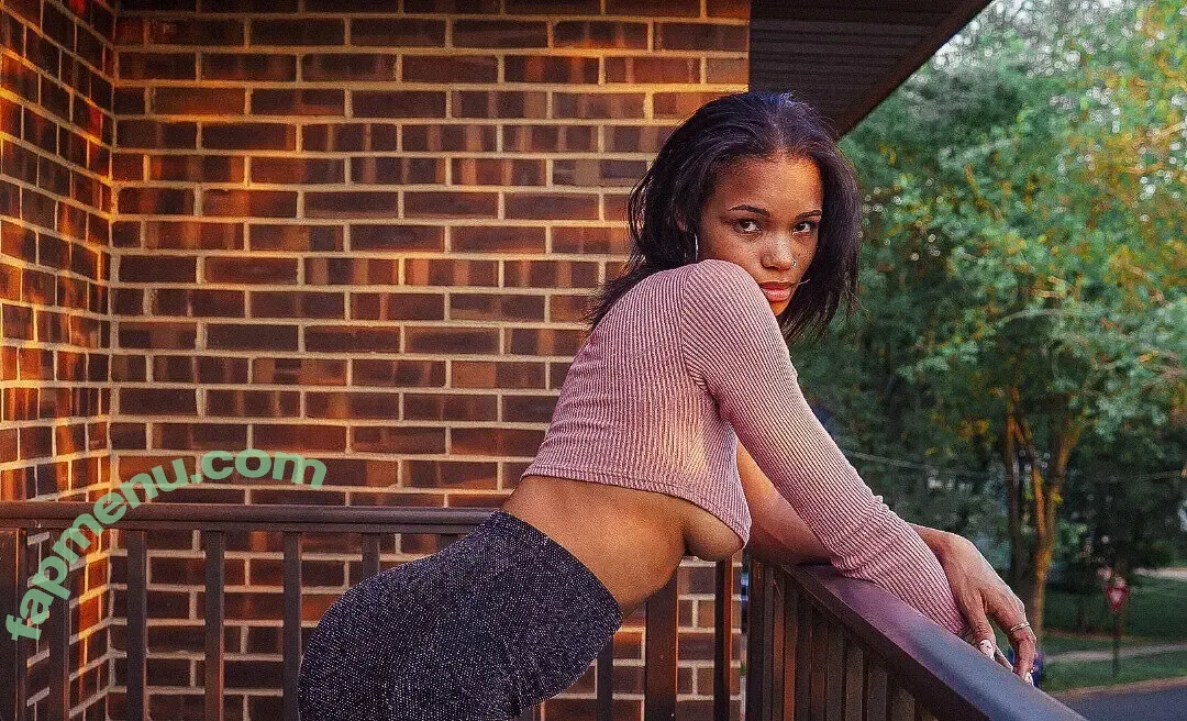 toocasually18 nude photo #0032 (tootay18)