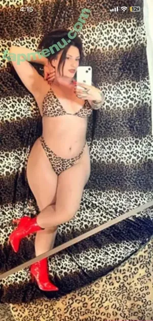 toodlesgalorexo / chloeroselucci nude photo #0007