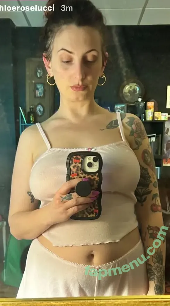 toodlesgalorexo nude photo #0030 (chloeroselucci)