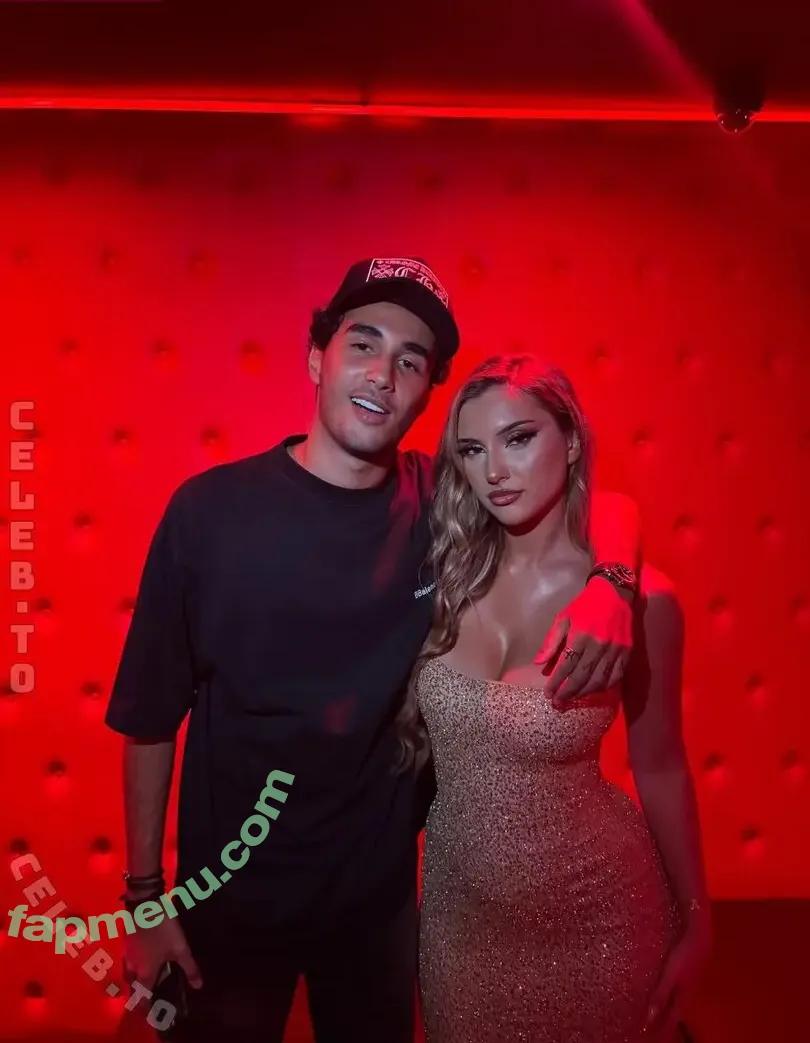 ToomuchLucile nude photo #0058 (toomochelucile / toomuchlucile2)