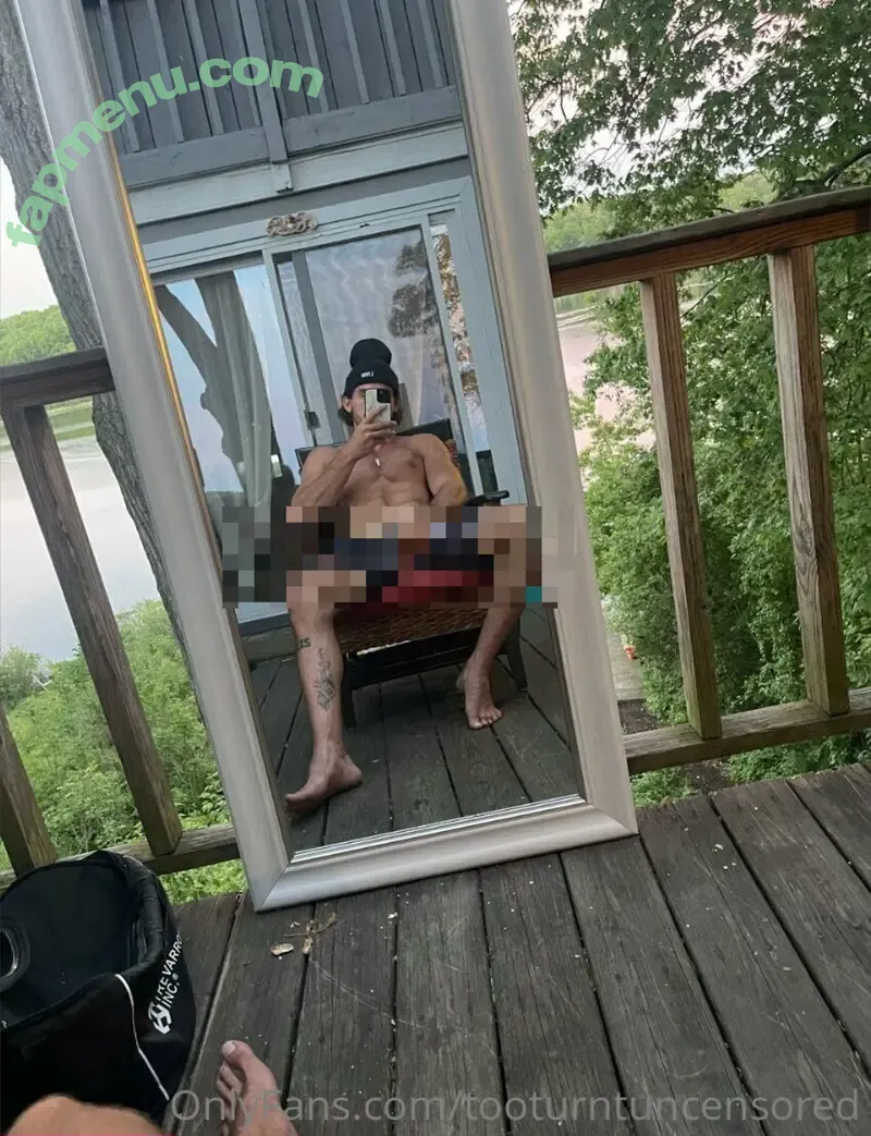 tooturntuncensored nude photo #0013 (tooturnttony)