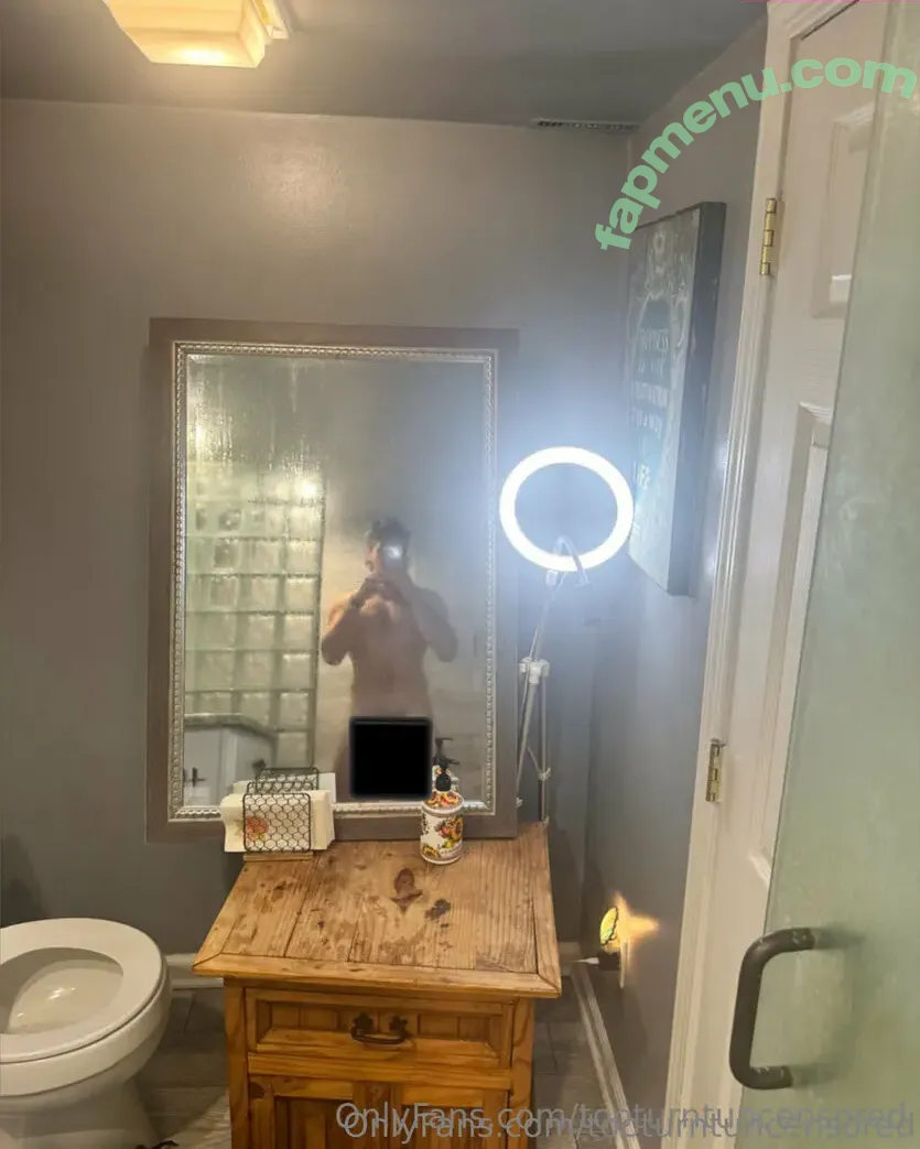tooturntuncensored nude photo #0022 (tooturnttony)