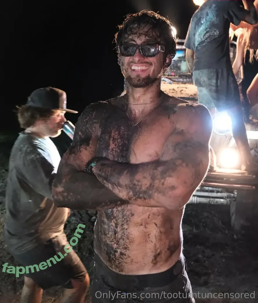 tooturntuncensored nude photo #0027 (tooturnttony)