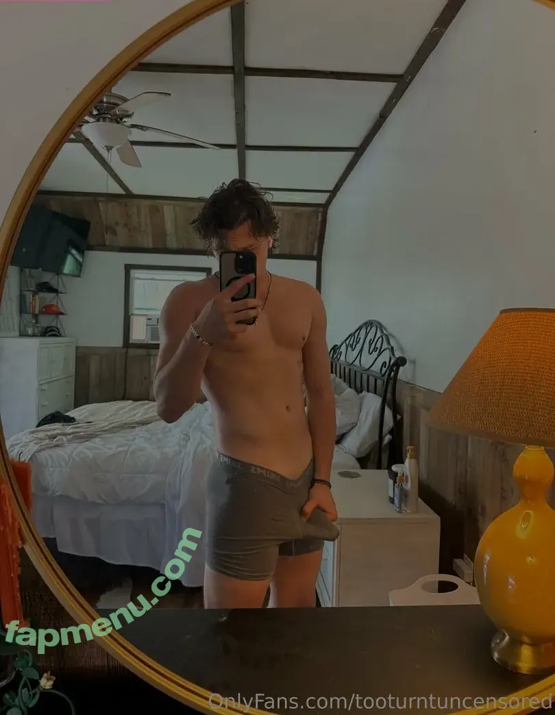 tooturntuncensored nude photo #0029 (tooturnttony)