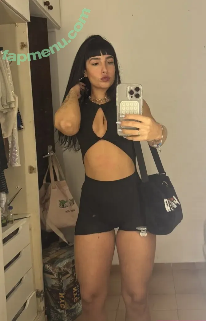 Toquiocarioca nude photo #0005 (Badrayfox)