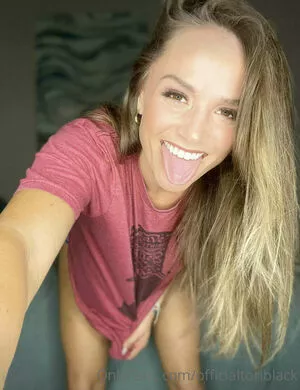 Tori Black / misstoriblack / officialtoriblack / toriblackofcl / toriblackofficial_ nude photo #1257