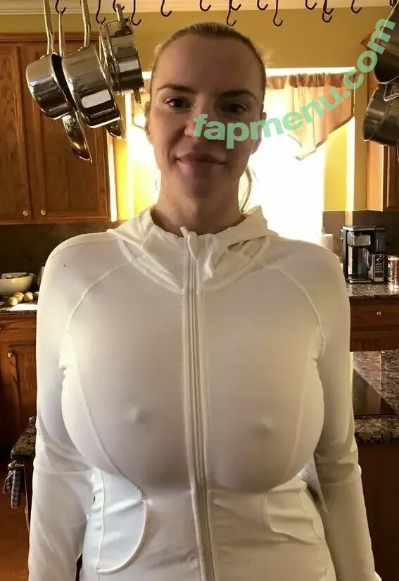 Tori Hendricks nude photo #0001 (Torihendricks / torihendricz / torii_hendricks)