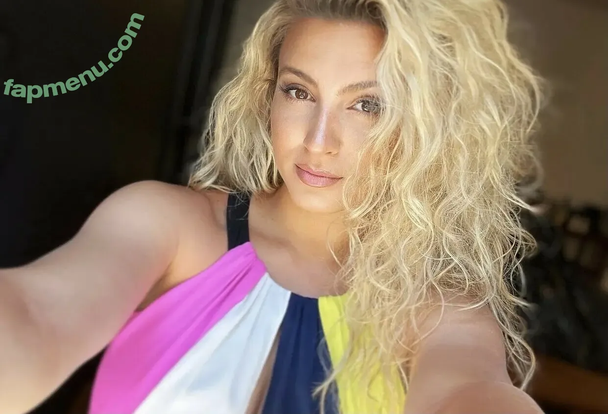 Tori Kelly nude photo #0129 (torikelly)