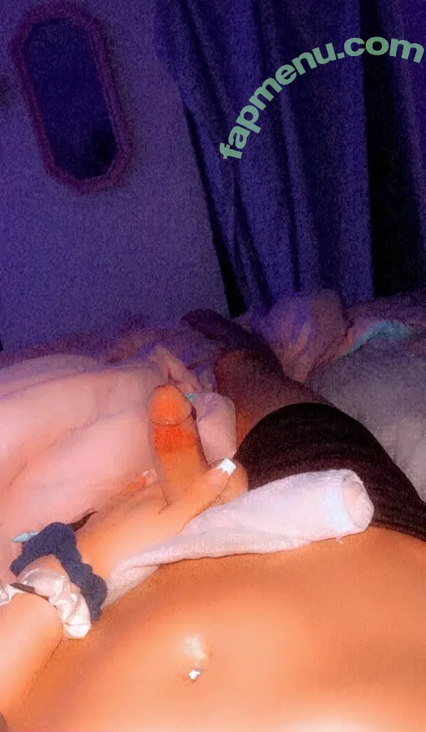 torialynnxoxo nude photo #0004 (torialynn.xo)