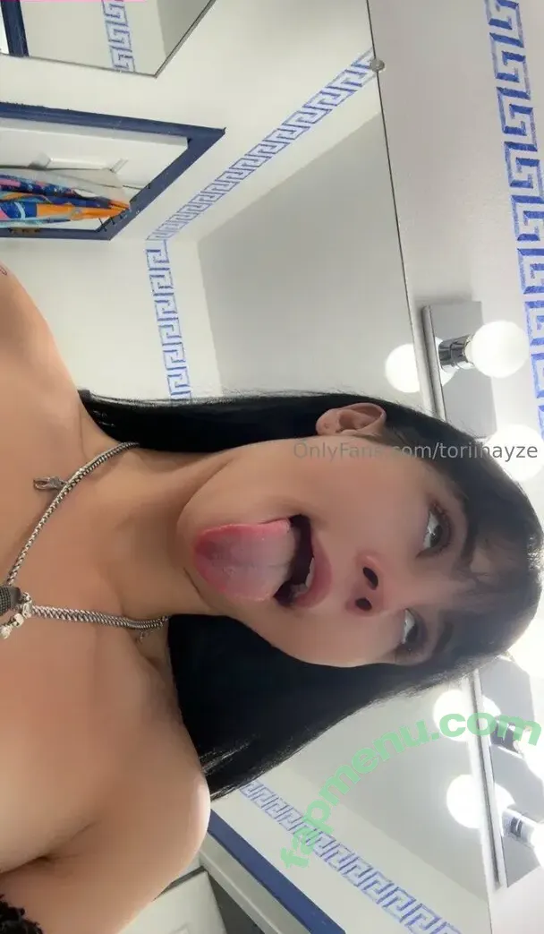 toriihayze nude photo #0051 (toriihayze)