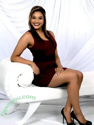 toriisimonee / tori.simone nude photo #0017