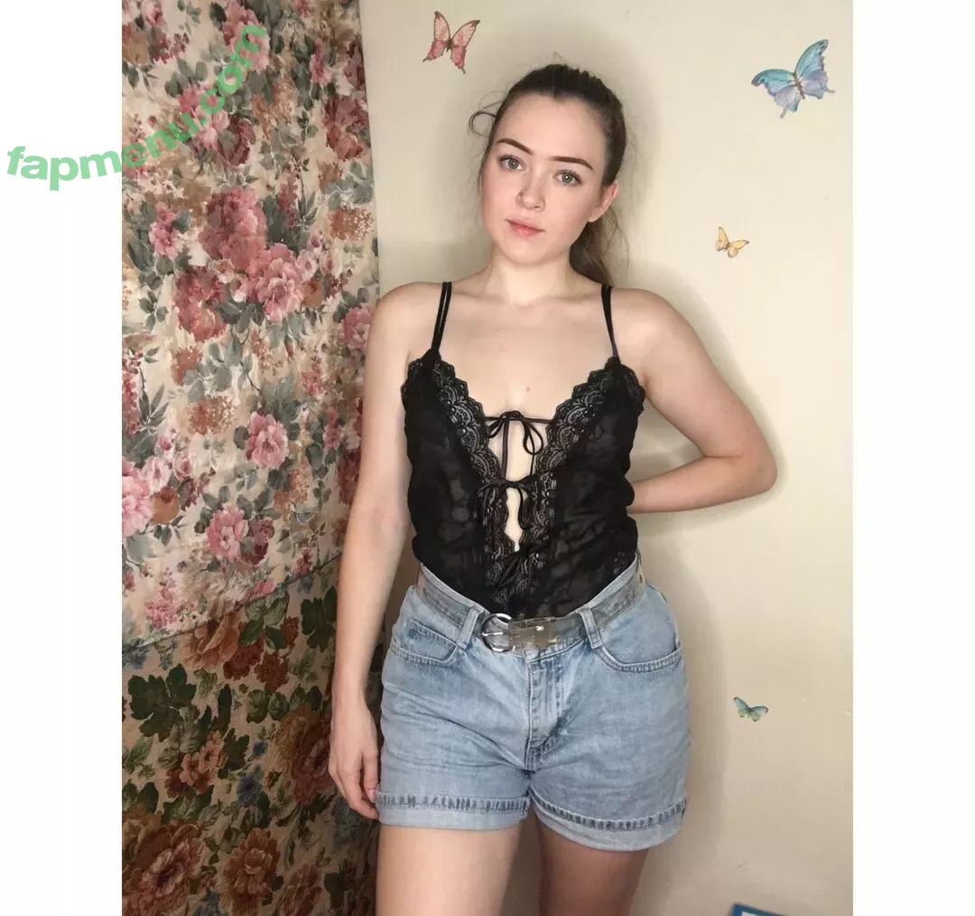 torijayeaglestone nude photo #0028 (Depop / torijayeaglestonex)