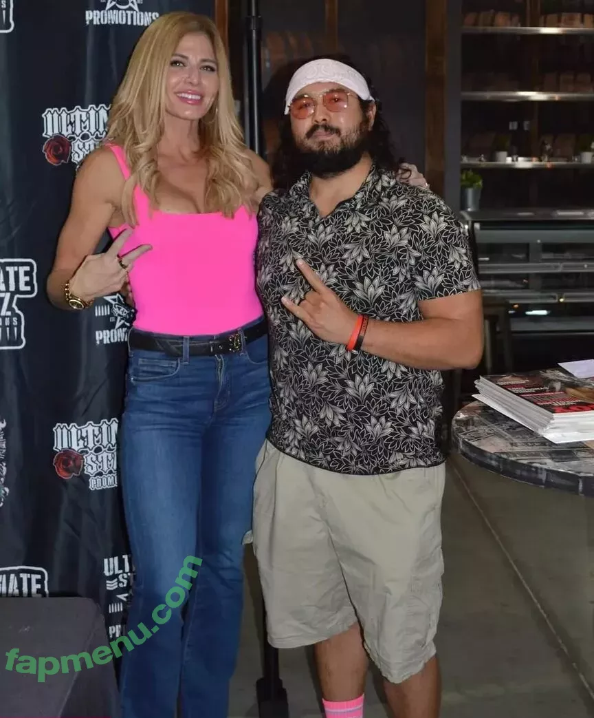 Torrie Wilson nude photo #1949 (Torrie11 / torriewilson)