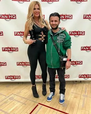 Torrie Wilson / Torrie11 / torriewilson nude photo #2025