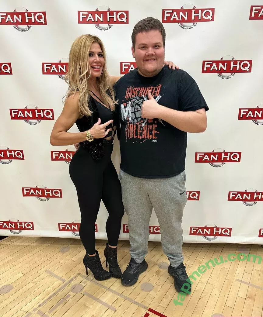 Torrie Wilson nude photo #2035 (Torrie11 / torriewilson)