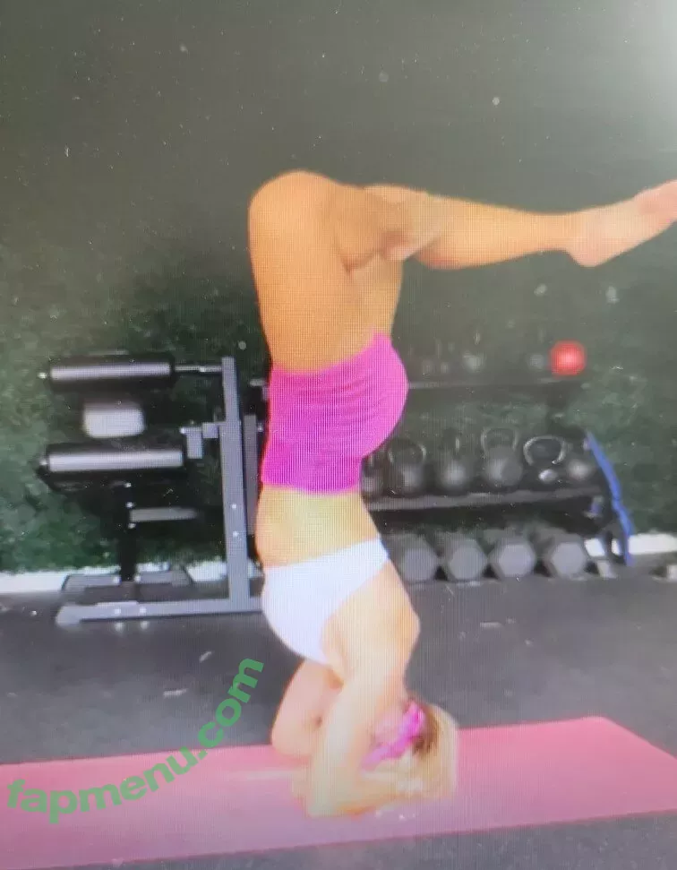 Torrie Wilson nude photo #2059 (Torrie11 / torriewilson)