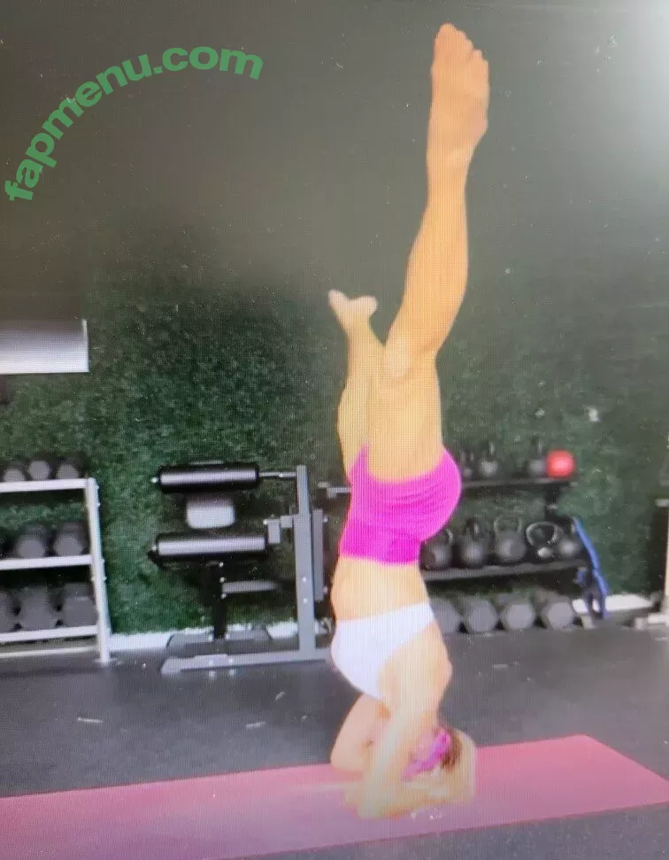 Torrie Wilson nude photo #2068 (Torrie11 / torriewilson)