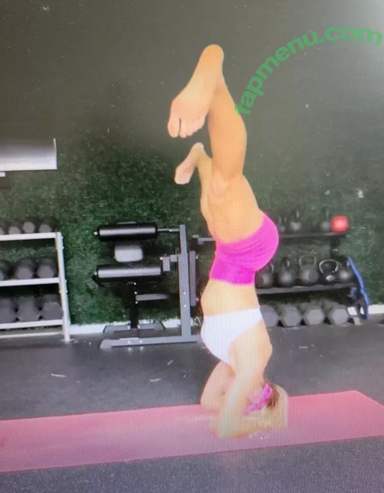 Torrie Wilson nude photo #2069 (Torrie11 / torriewilson)