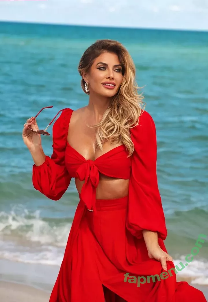 Torrie Wilson nude photo #2131 (Torrie11 / torriewilson)