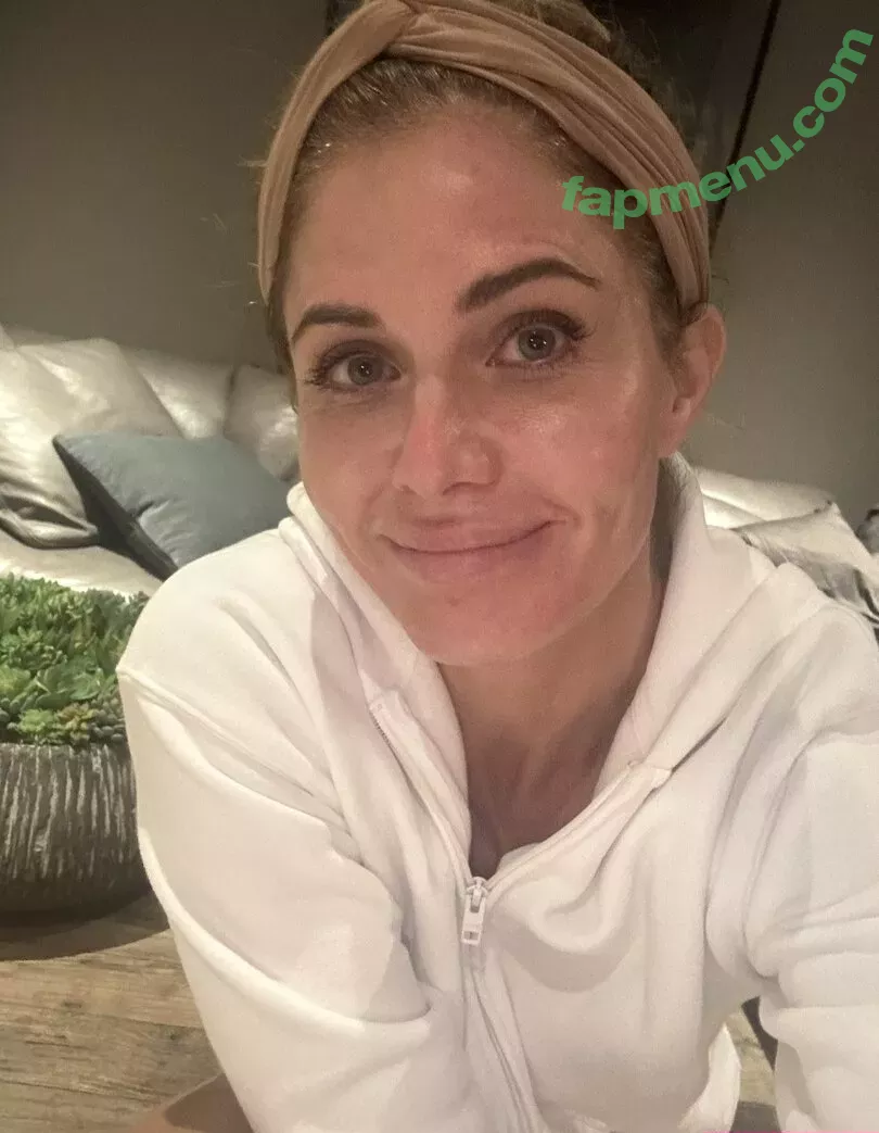 Torrie Wilson nude photo #2138 (Torrie11 / torriewilson)