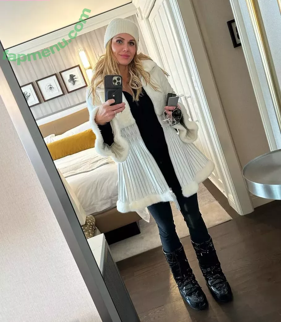 Torrie Wilson nude photo #2170 (Torrie11 / torriewilson)