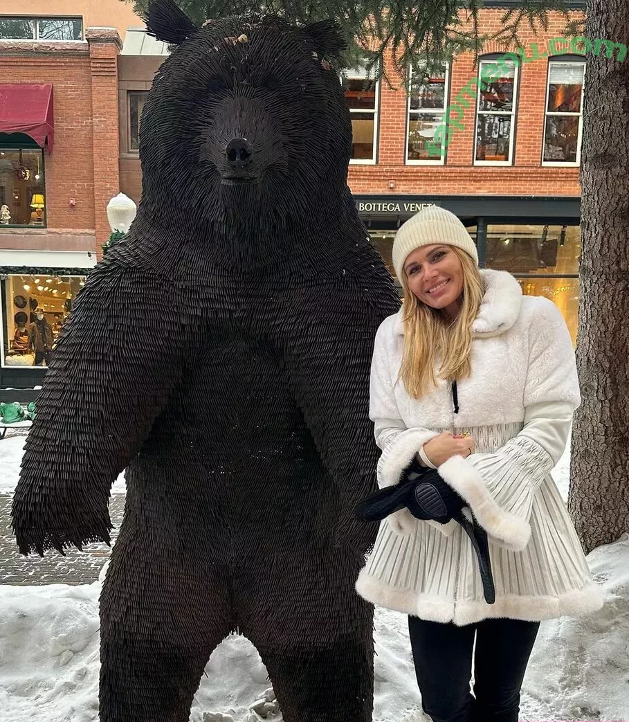 Torrie Wilson nude photo #2172 (Torrie11 / torriewilson)