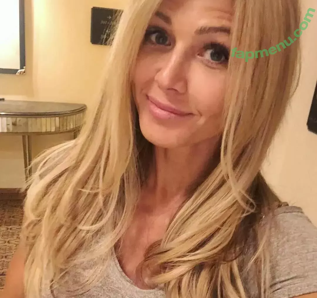 Torrie Wilson nude photo #2184 (Torrie11 / torriewilson)