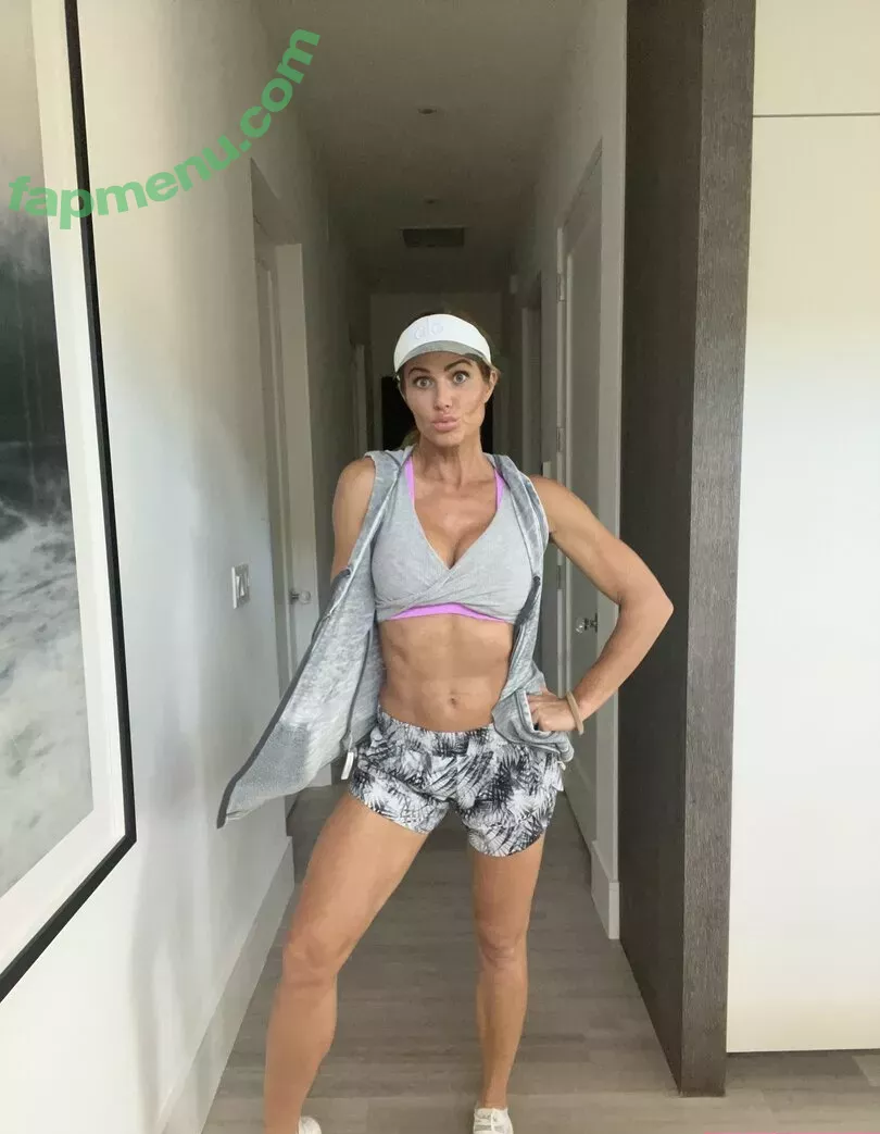 Torrie Wilson nude photo #2219 (Torrie11 / torriewilson)