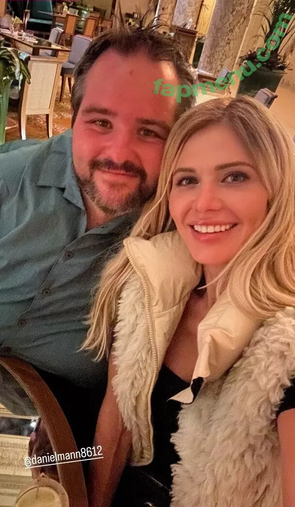 Torrie Wilson nude photo #2243 (Torrie11 / torriewilson)