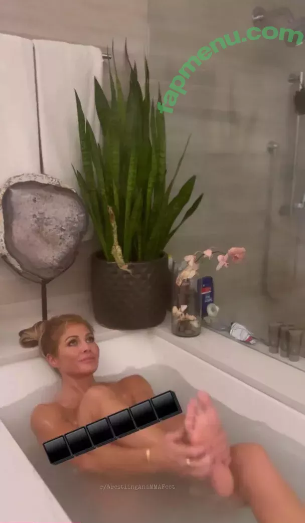 Torrie Wilson nude photo #2255 (Torrie11 / torriewilson)