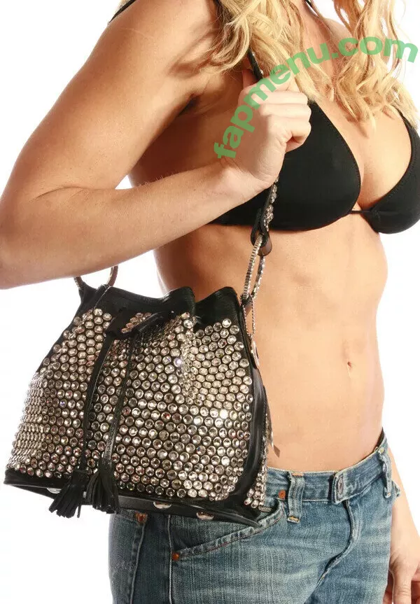 Torrie Wilson nude photo #2394 (Torrie11 / torriewilson)