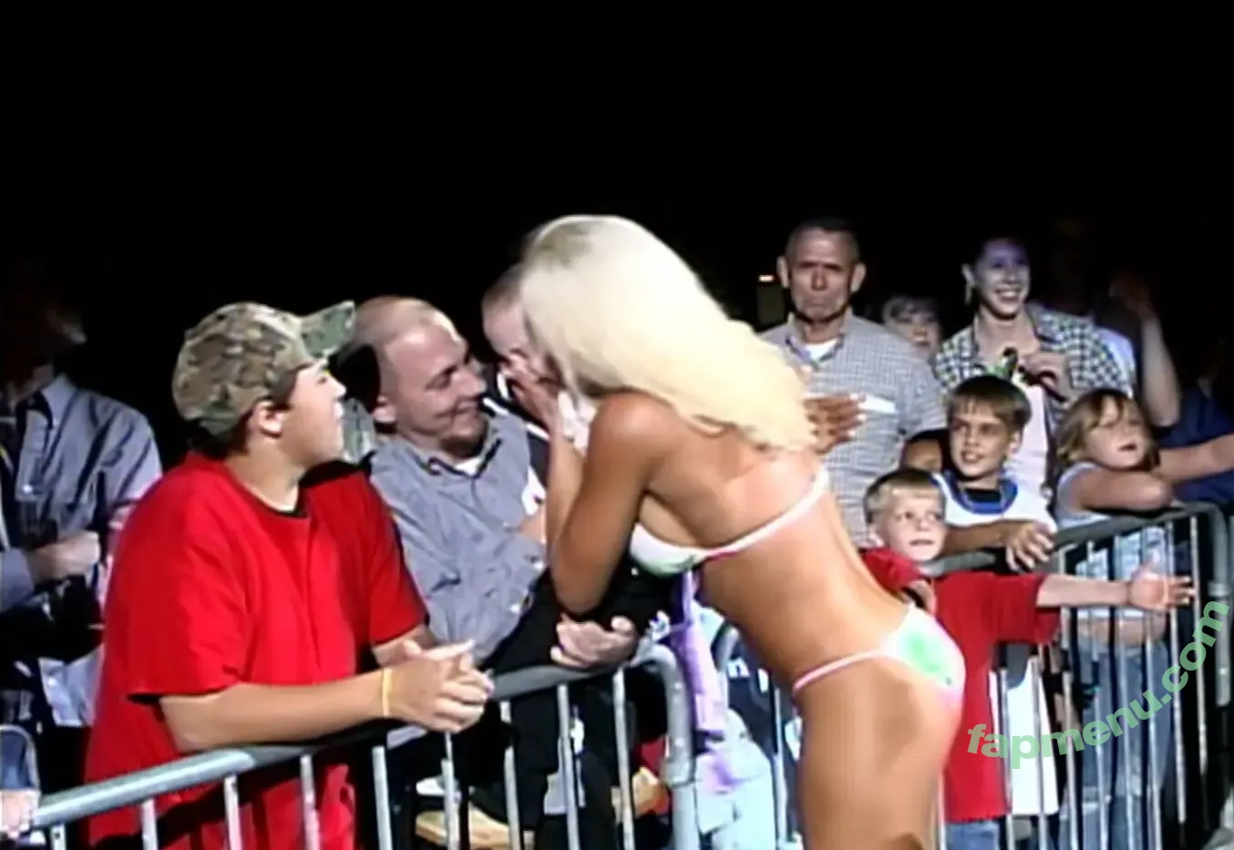 Torrie Wilson nude photo #3092 (Torrie11 / torriewilson)