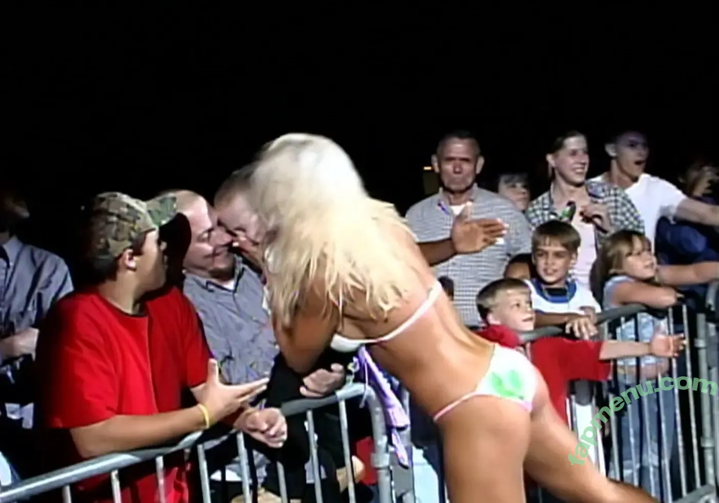 Torrie Wilson nude photo #3093 (Torrie11 / torriewilson)