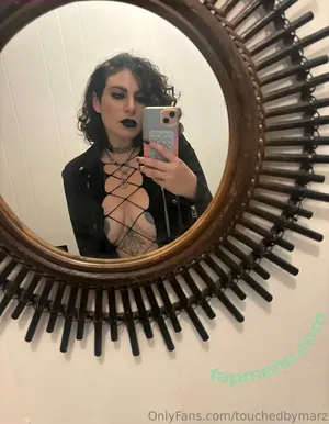 touchedbymarz / touched.by.marz nude photo #0003