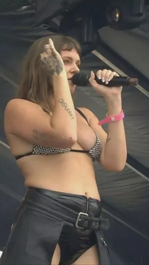 Tove Lo / cupfullofinsanity / tovelo nude photo #0113