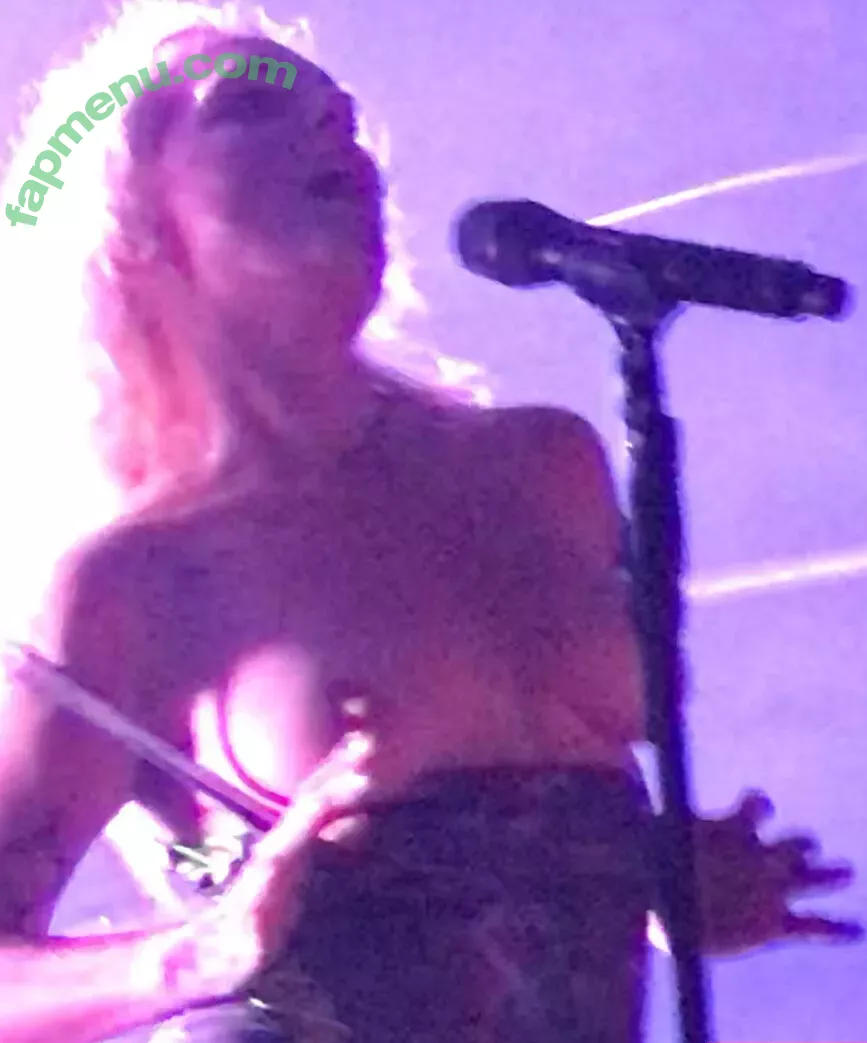 Tove Lo nude photo #0202 (cupfullofinsanity / tovelo)