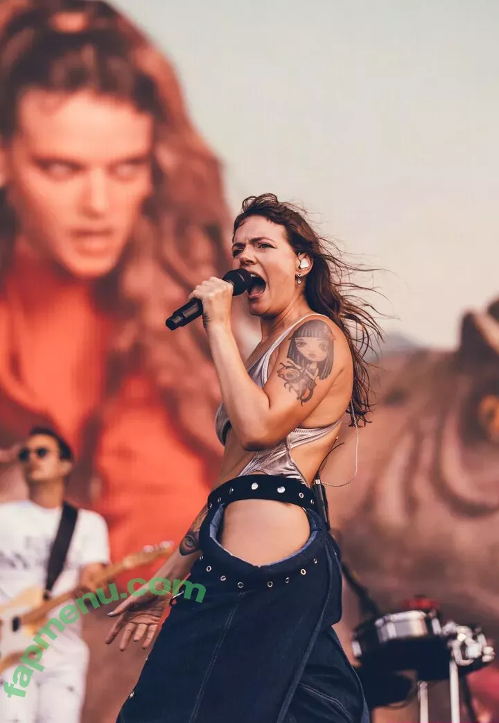 Tove Lo nude photo #0351 (cupfullofinsanity / tovelo)