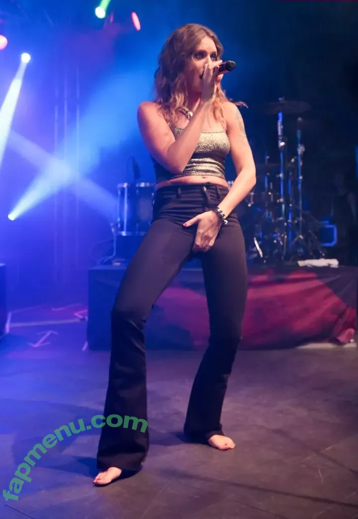 Tove Lo nude photo #0561 (cupfullofinsanity / tovelo)