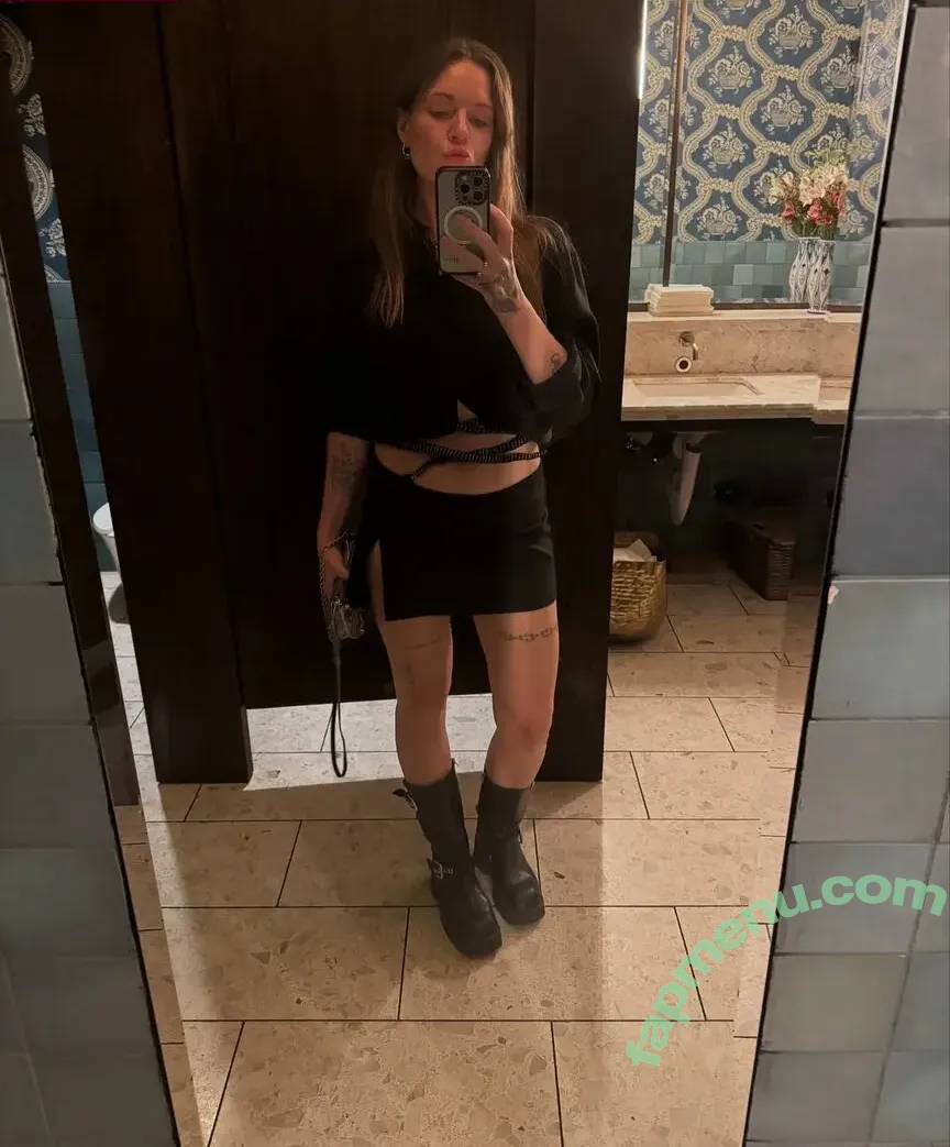 Tove Lo nude photo #0609 (cupfullofinsanity / tovelo)