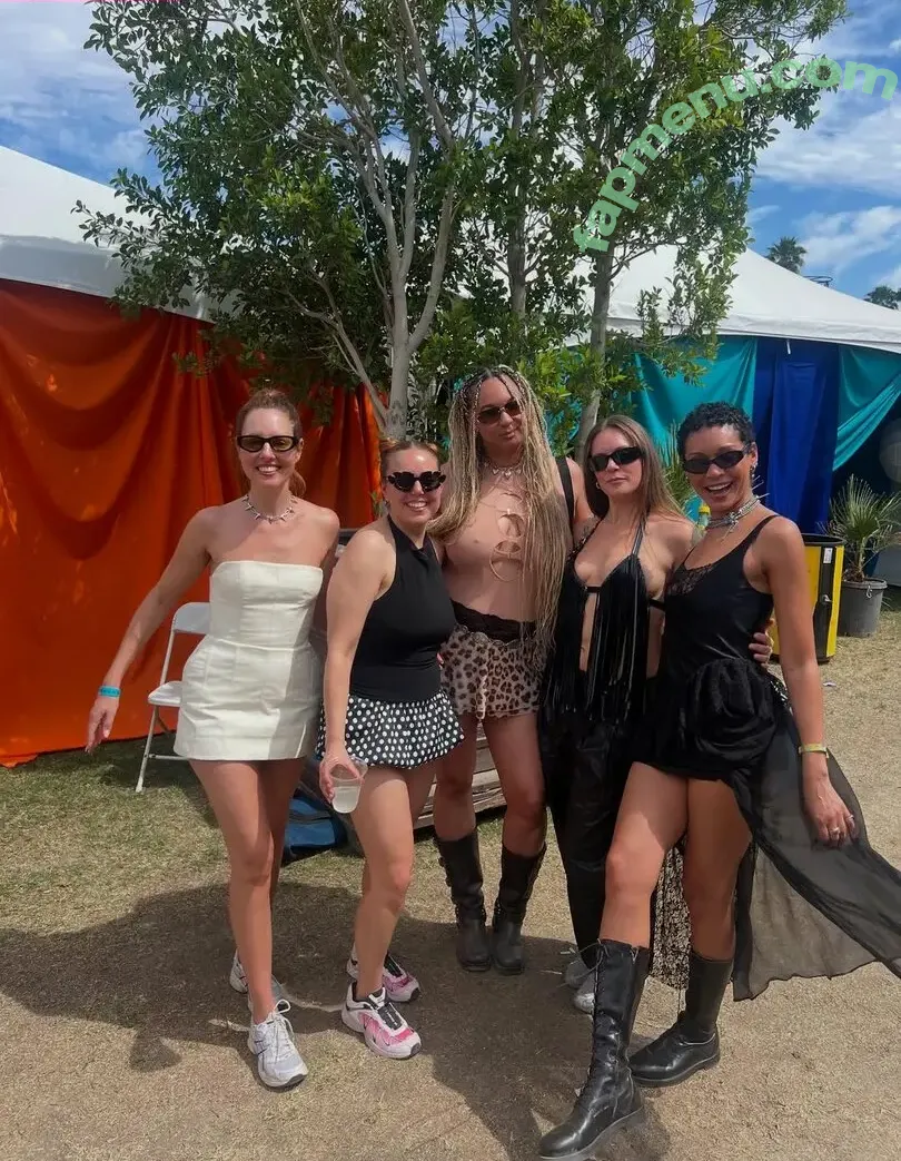 Tove Lo nude photo #0615 (cupfullofinsanity / tovelo)