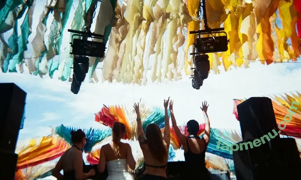 Tove Lo nude photo #0622 (cupfullofinsanity / tovelo)