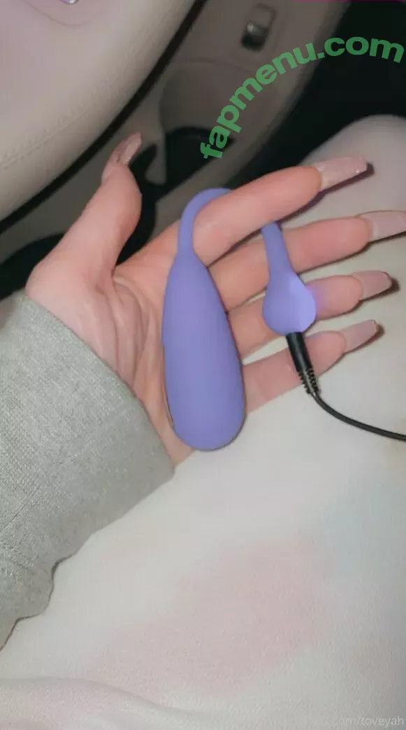 toveyah nude photo #0117 (loveveyah)