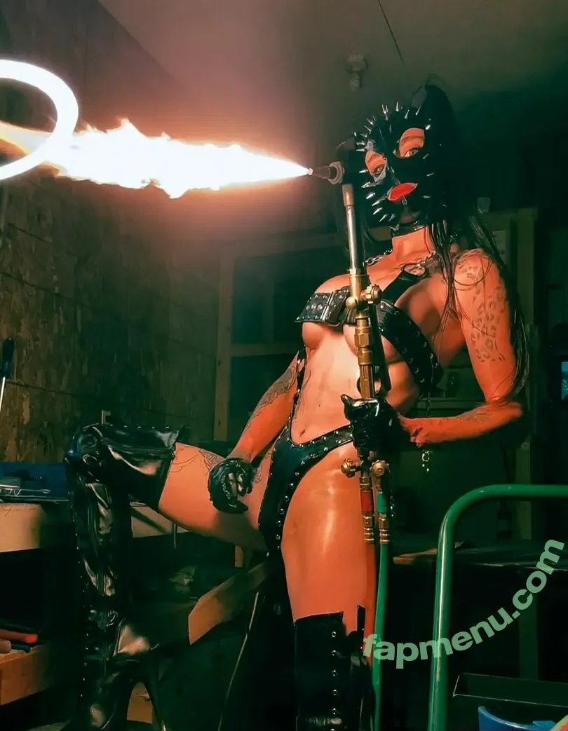 Toxic Vision nude photo #0034 (Sharon Ehman / toxicvision)