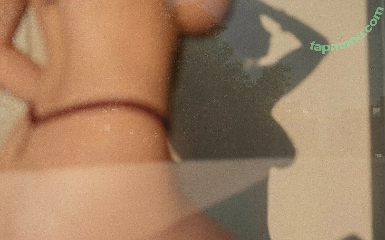 Toxichoney nude photo #0005 (thetoxichoney)